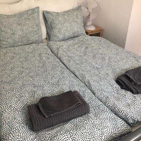 Dalia Apartman Gyoemro Zewnętrze zdjęcie