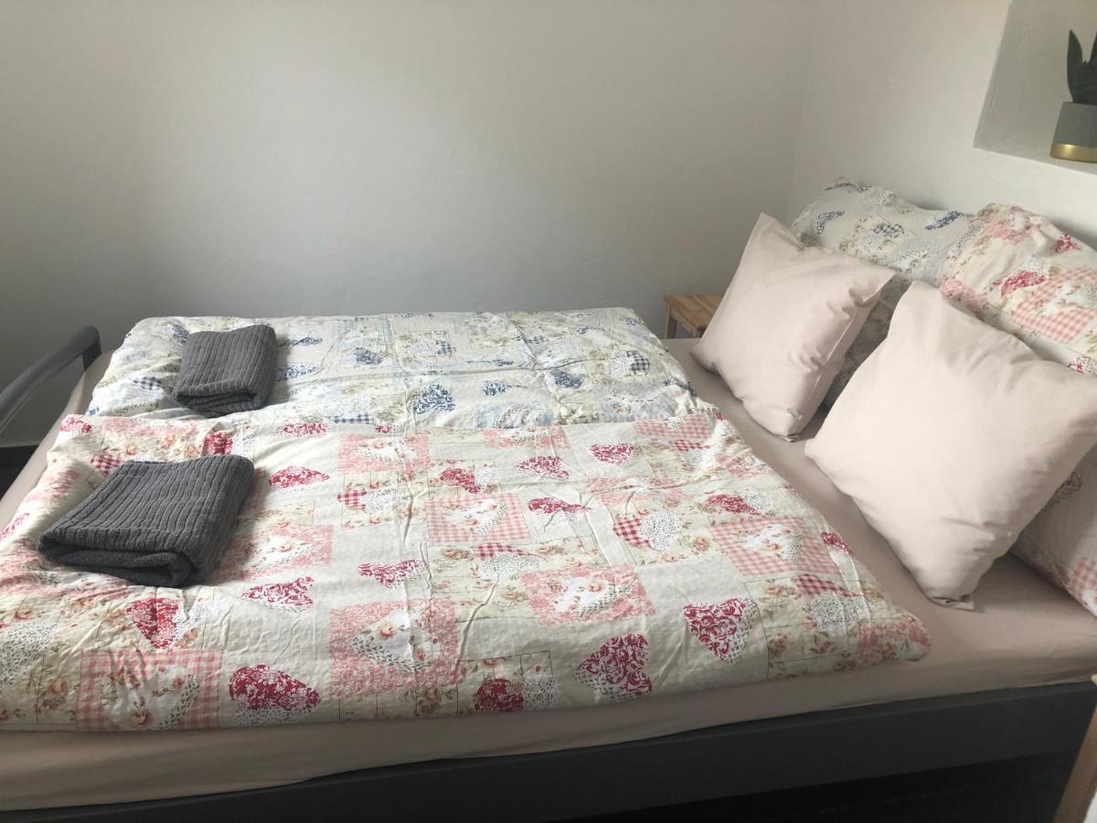 Dalia Apartman Gyoemro Zewnętrze zdjęcie